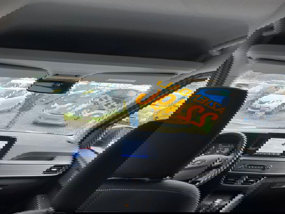 Ford Tourneo Courier usata a Milano (18)