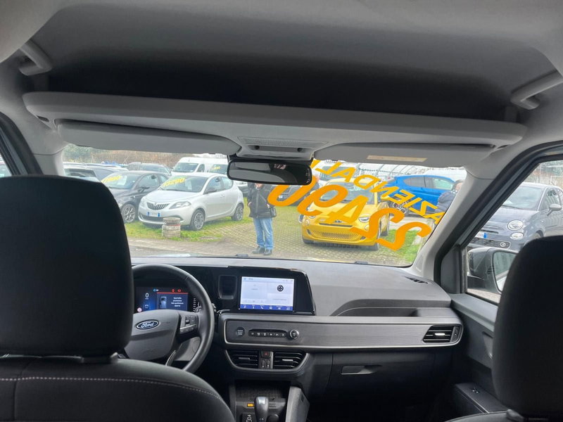 Ford Tourneo Courier usata a Milano (18)