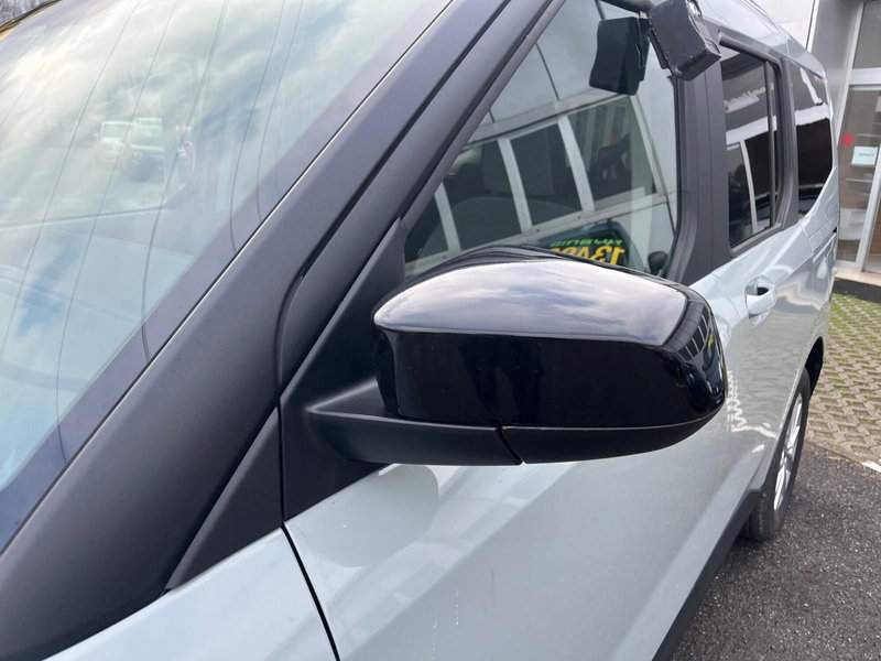 Ford Tourneo Courier usata a Milano (4)