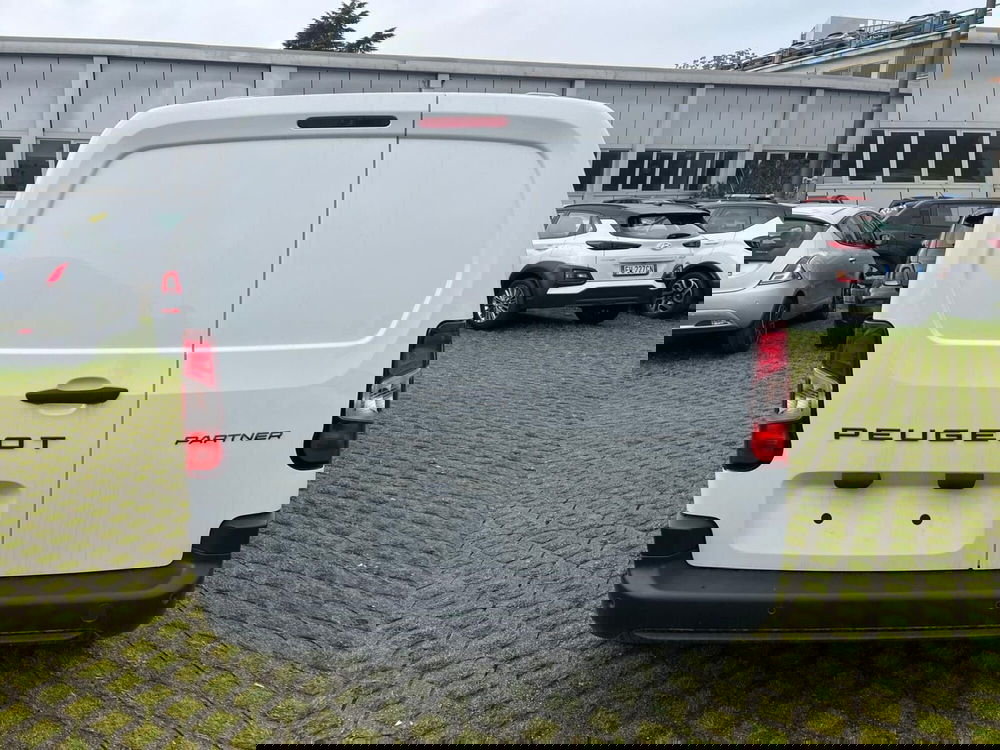 Peugeot Partner Furgone nuova a Milano (11)