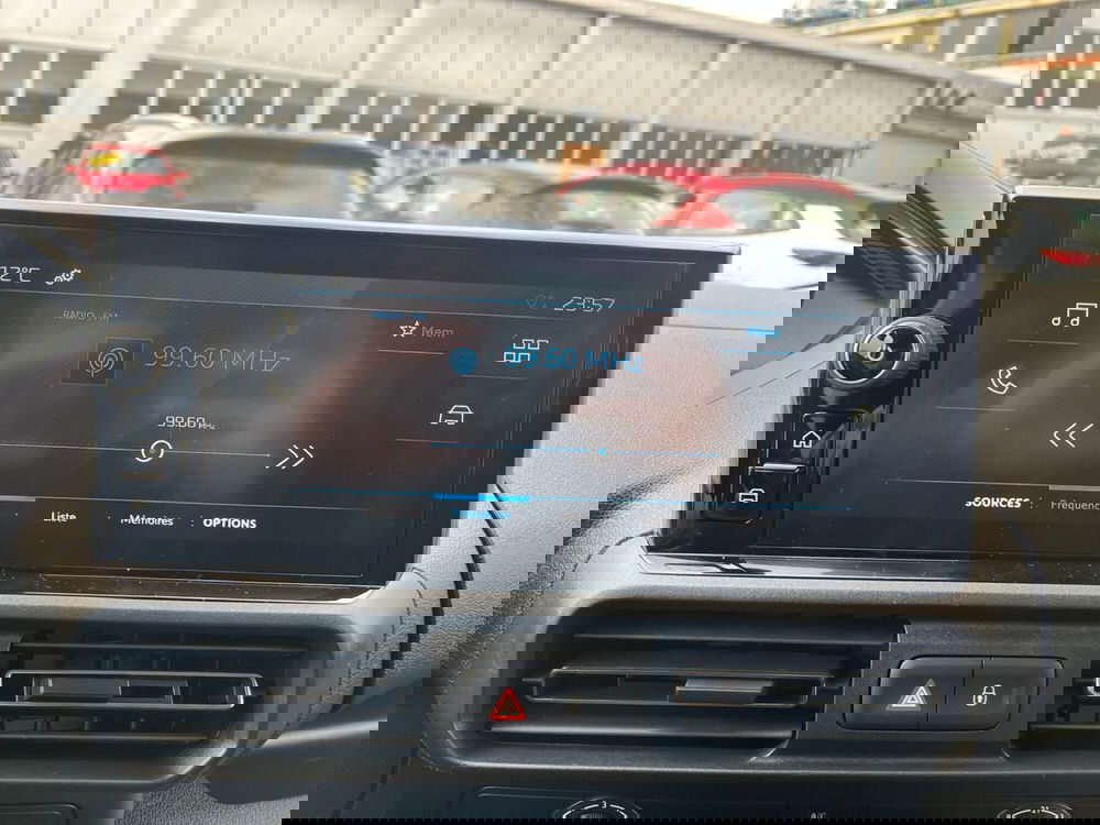 Peugeot Partner Furgone nuova a Milano (19)