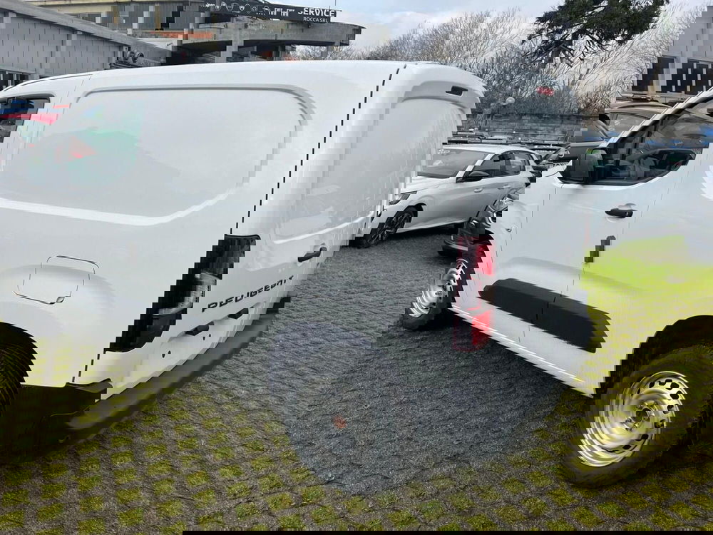 Peugeot Partner Furgone nuova a Milano (9)