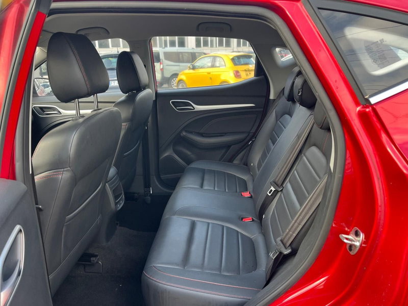 Mg ZS usata a Milano (17)