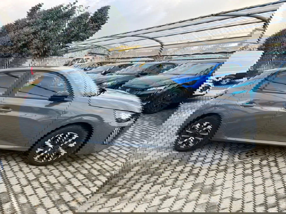 Peugeot 208 usata a Milano (5)