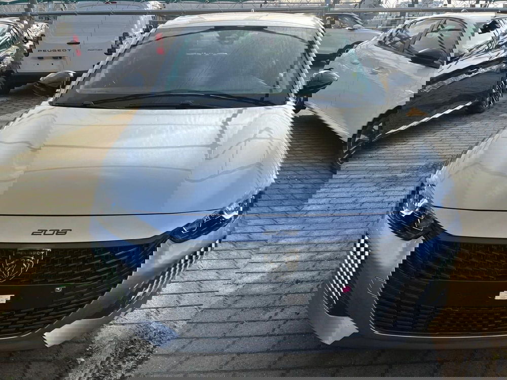 Peugeot 208 usata a Milano (2)