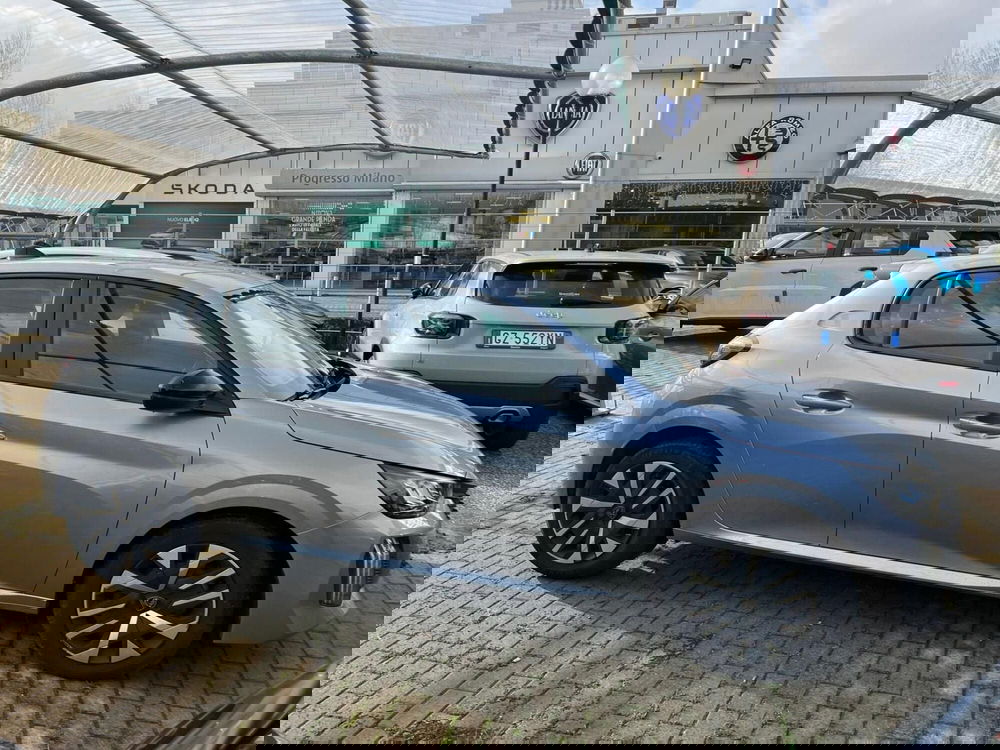 Peugeot 208 usata a Milano (5)