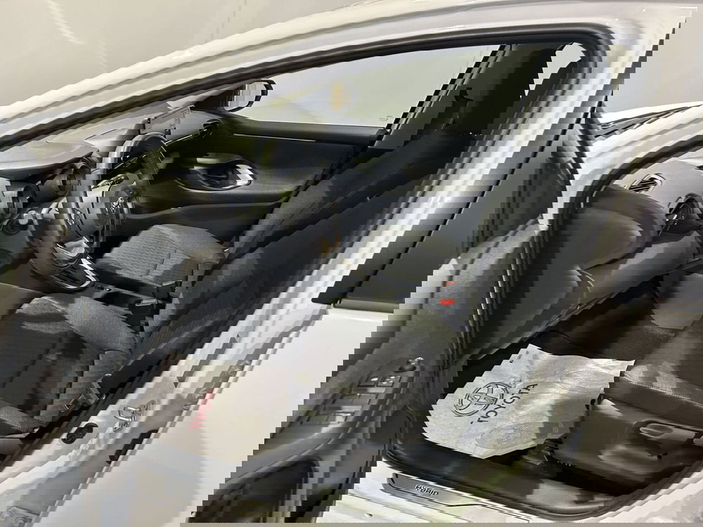 Toyota Yaris usata a Milano (12)