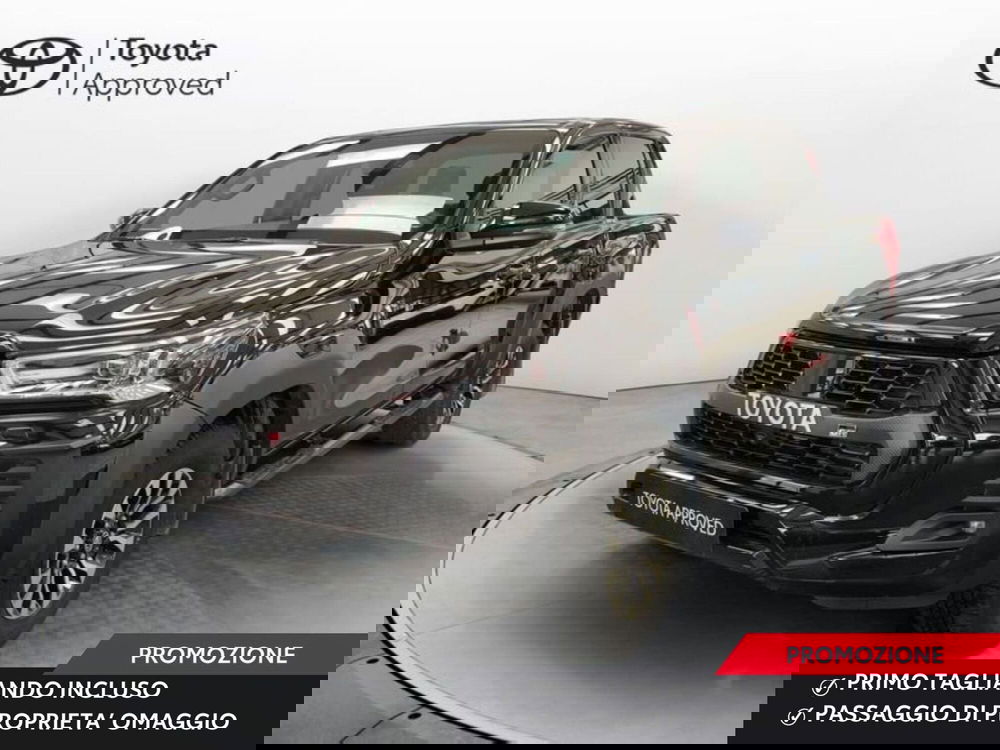 Toyota Hilux usata a Roma