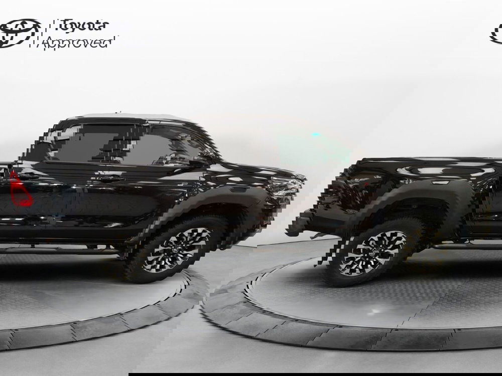 Toyota Hilux usata a Roma (17)