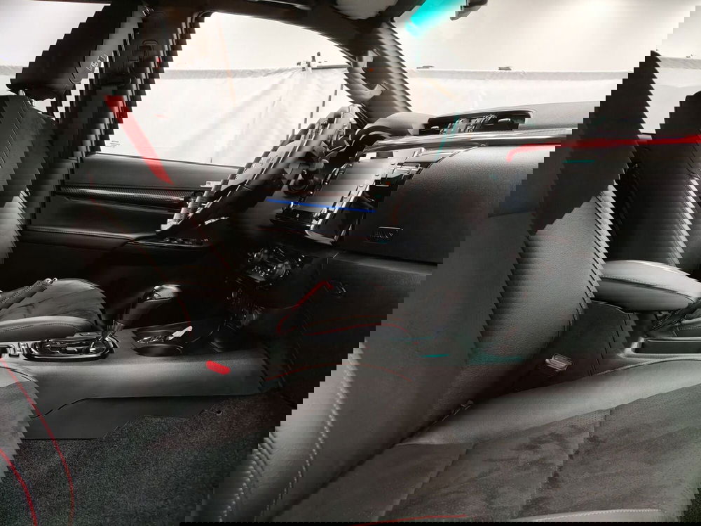 Toyota Hilux usata a Roma (6)