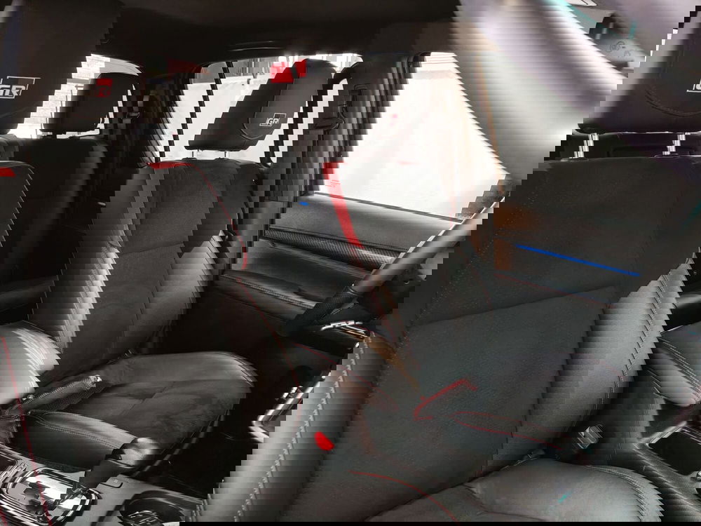 Toyota Hilux usata a Roma (7)