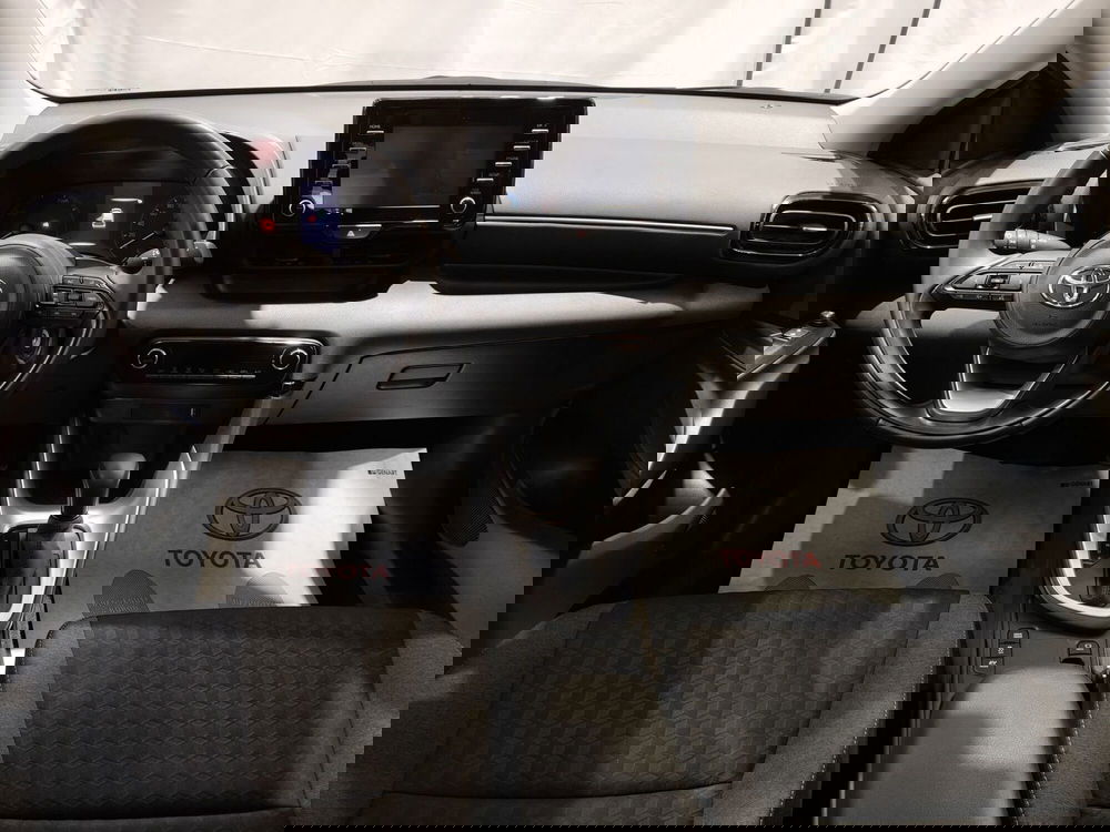 Toyota Yaris usata a Roma (8)