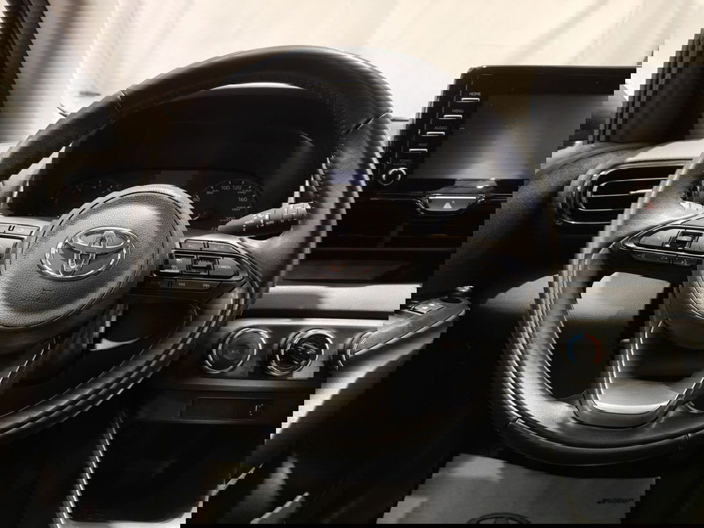 Toyota Yaris usata a Roma (11)