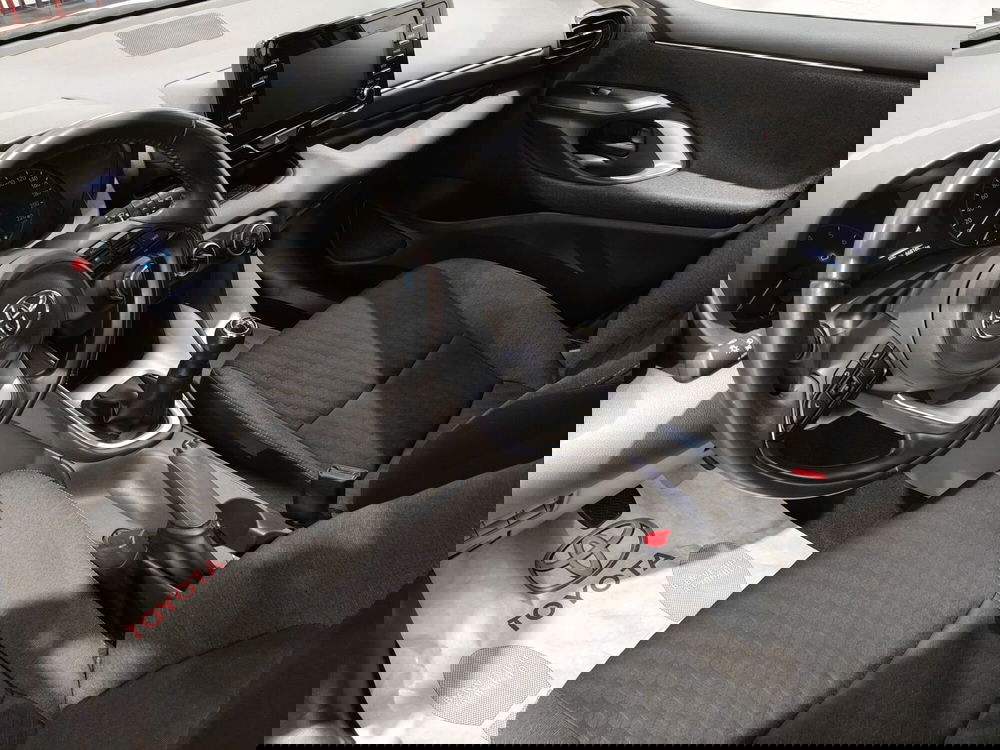 Toyota Yaris usata a Roma (12)
