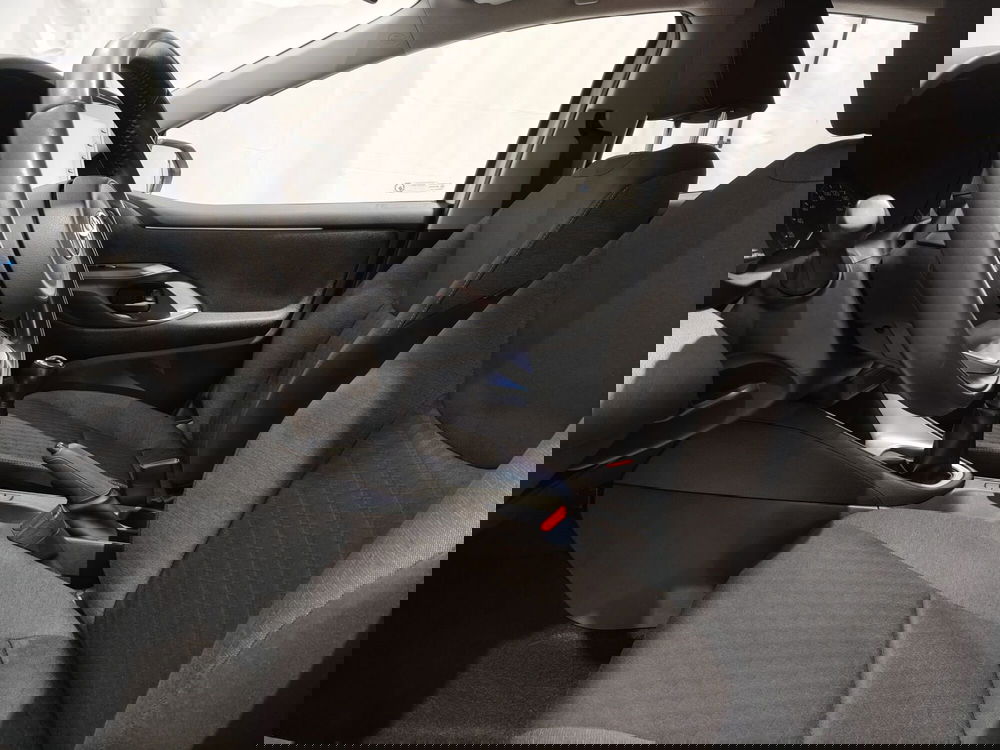 Toyota Yaris usata a Roma (14)
