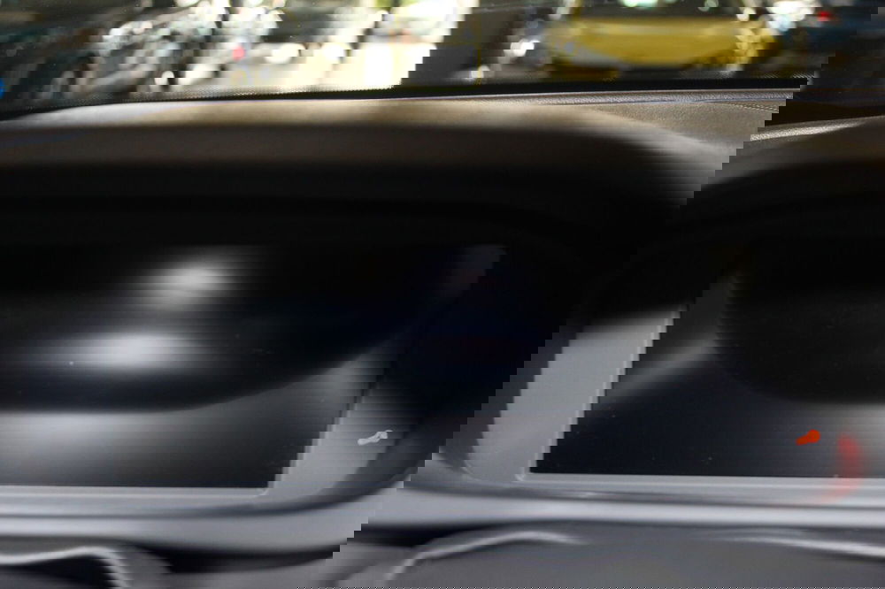 Jeep Avenger usata a Cremona (11)