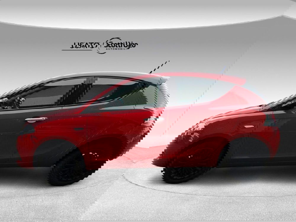 Lancia Ypsilon usata a Firenze (3)