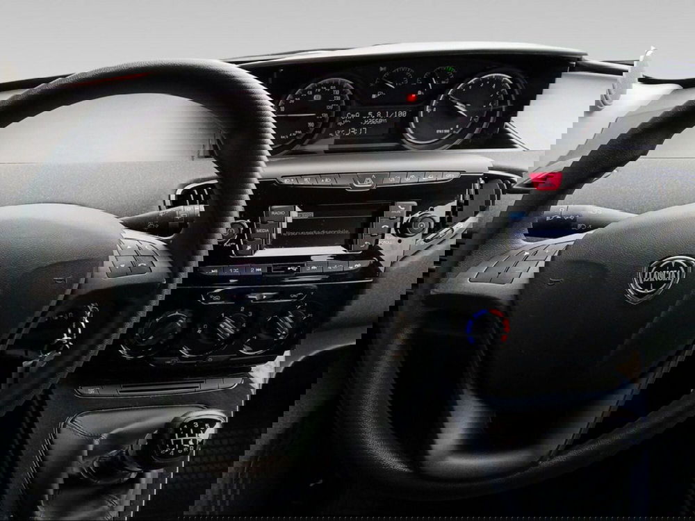 Lancia Ypsilon usata a Firenze (8)