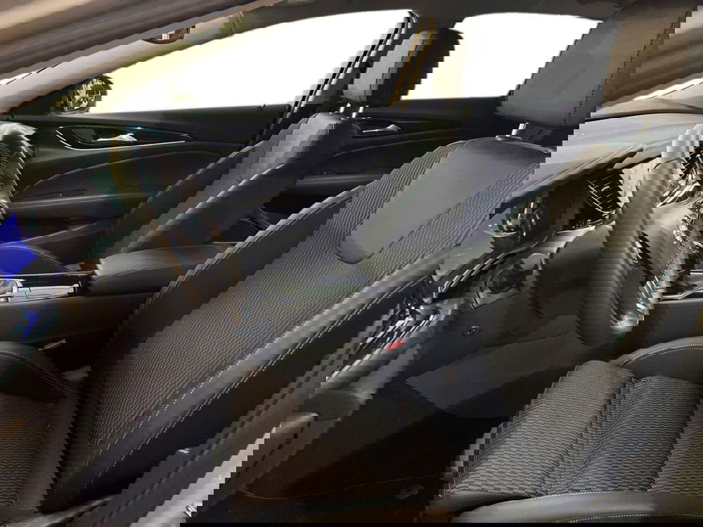 Opel Insignia Station Wagon usata a Bari (7)