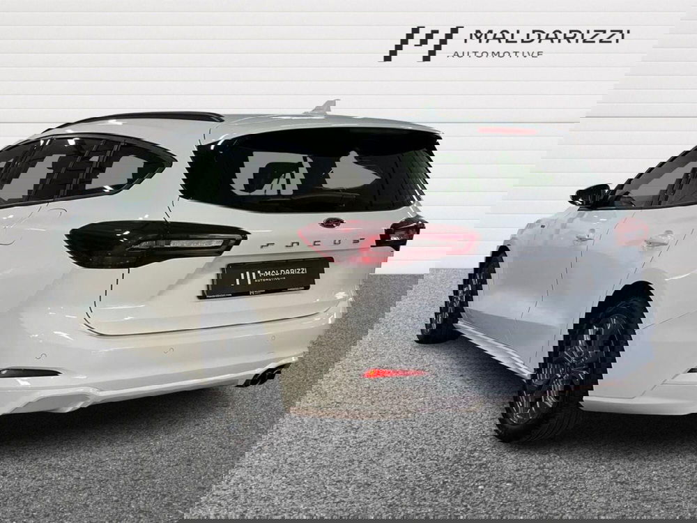 Ford Focus Station Wagon usata a Bari (4)