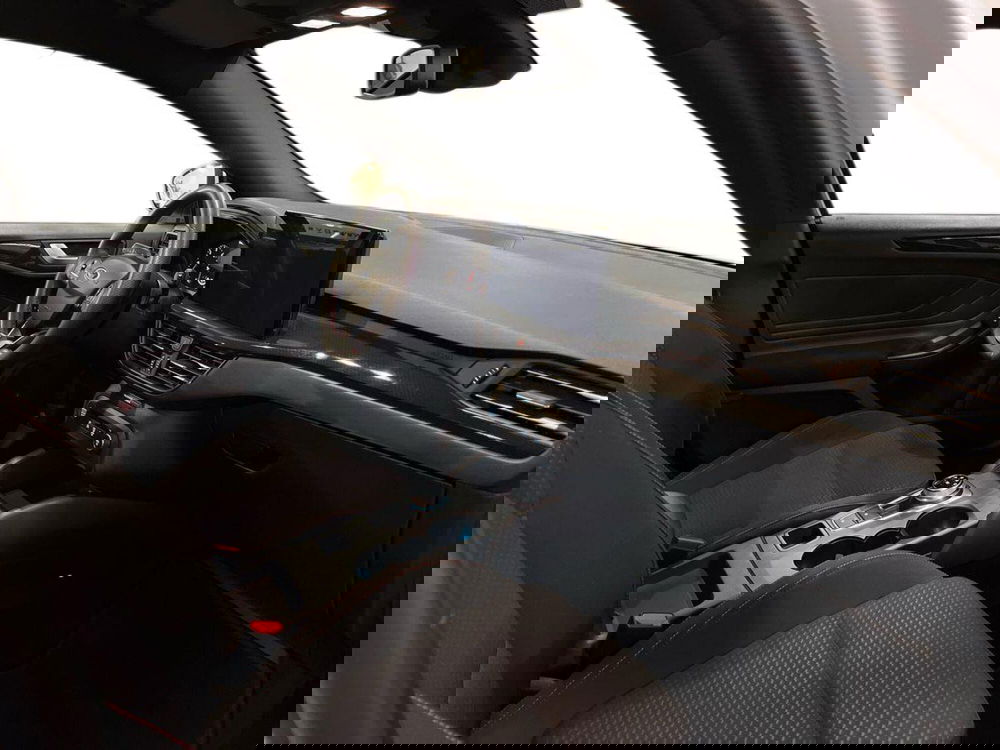 Ford Focus Station Wagon usata a Bari (9)