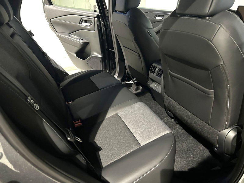 Nissan Qashqai nuova a Ferrara (13)