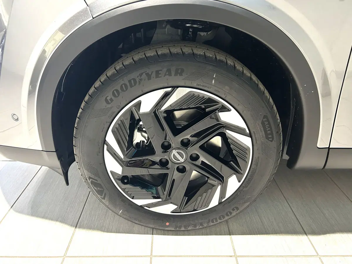 Nissan Qashqai nuova a Ferrara (7)