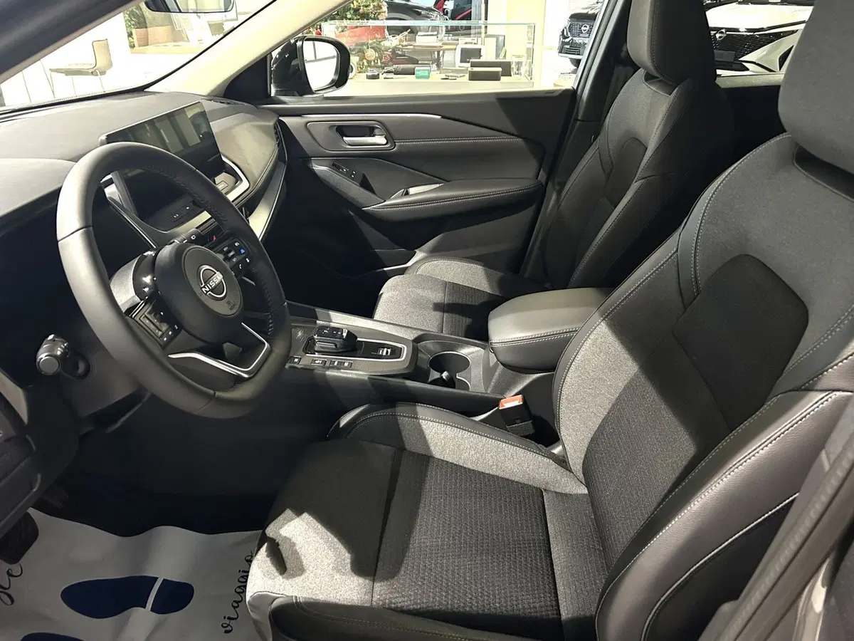 Nissan Qashqai nuova a Ferrara (8)