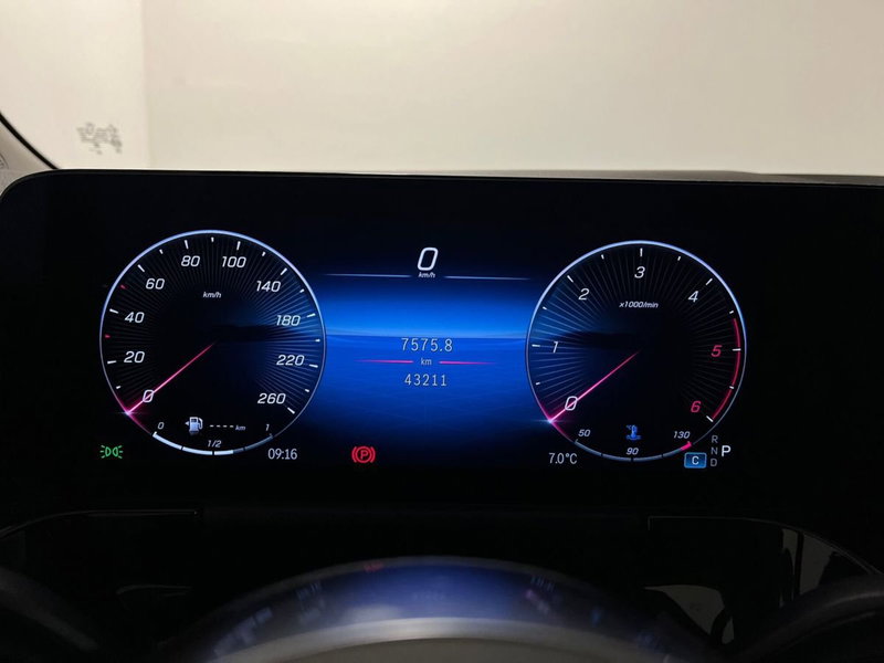 Mercedes-Benz GLA SUV usata a Milano (13)