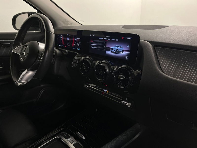 Mercedes-Benz GLA SUV usata a Milano (14)