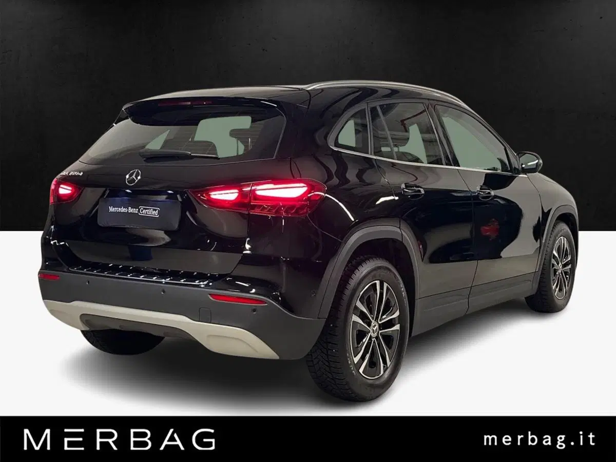 Mercedes-Benz GLA SUV usata a Milano (2)