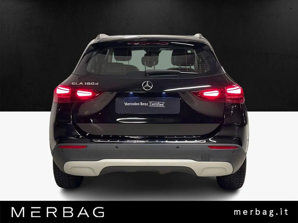 Mercedes-Benz GLA SUV usata a Milano (4)