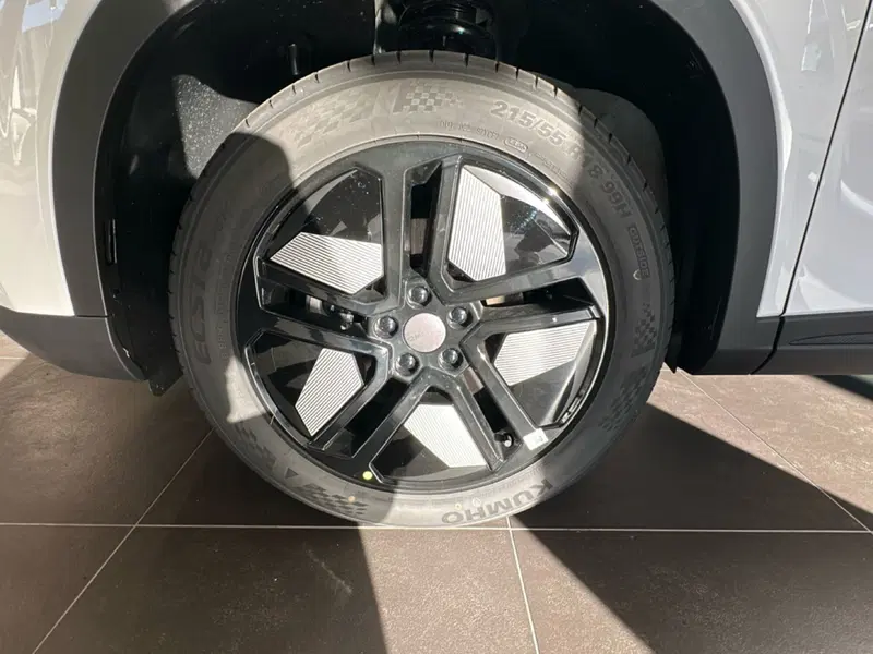 Omoda Omoda 5 SHS-H nuova a Vercelli (15)