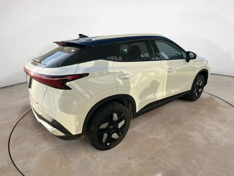 Omoda Omoda 5 SHS-H nuova a Vercelli (6)