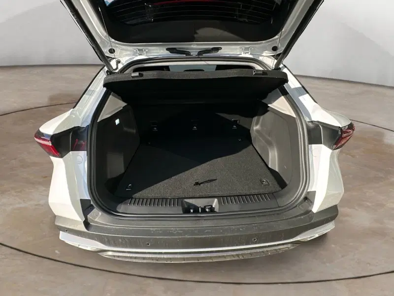 Omoda Omoda 5 SHS-H nuova a Vercelli (9)