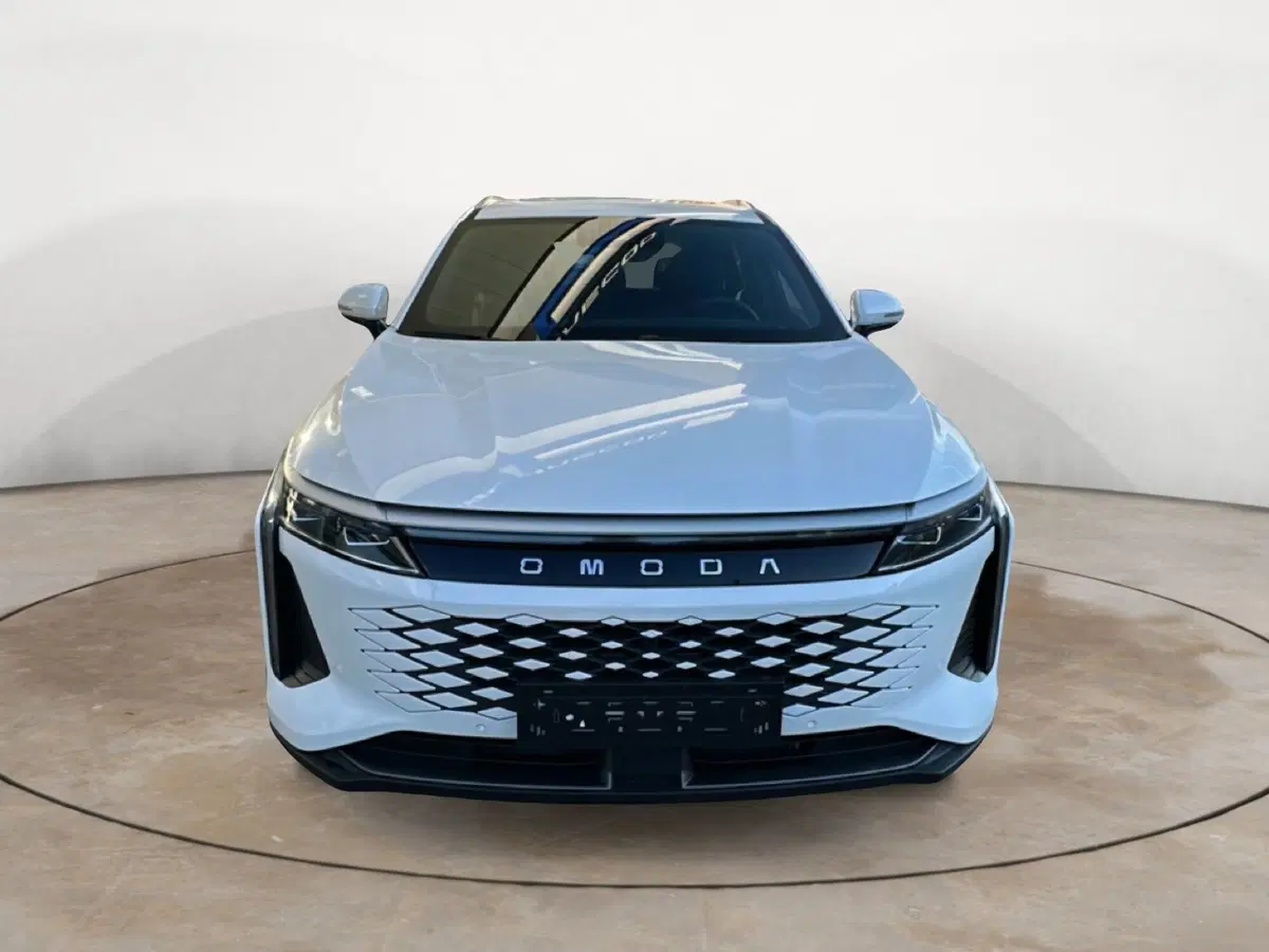 Omoda Omoda 9 SHS-P nuova a Vercelli (2)