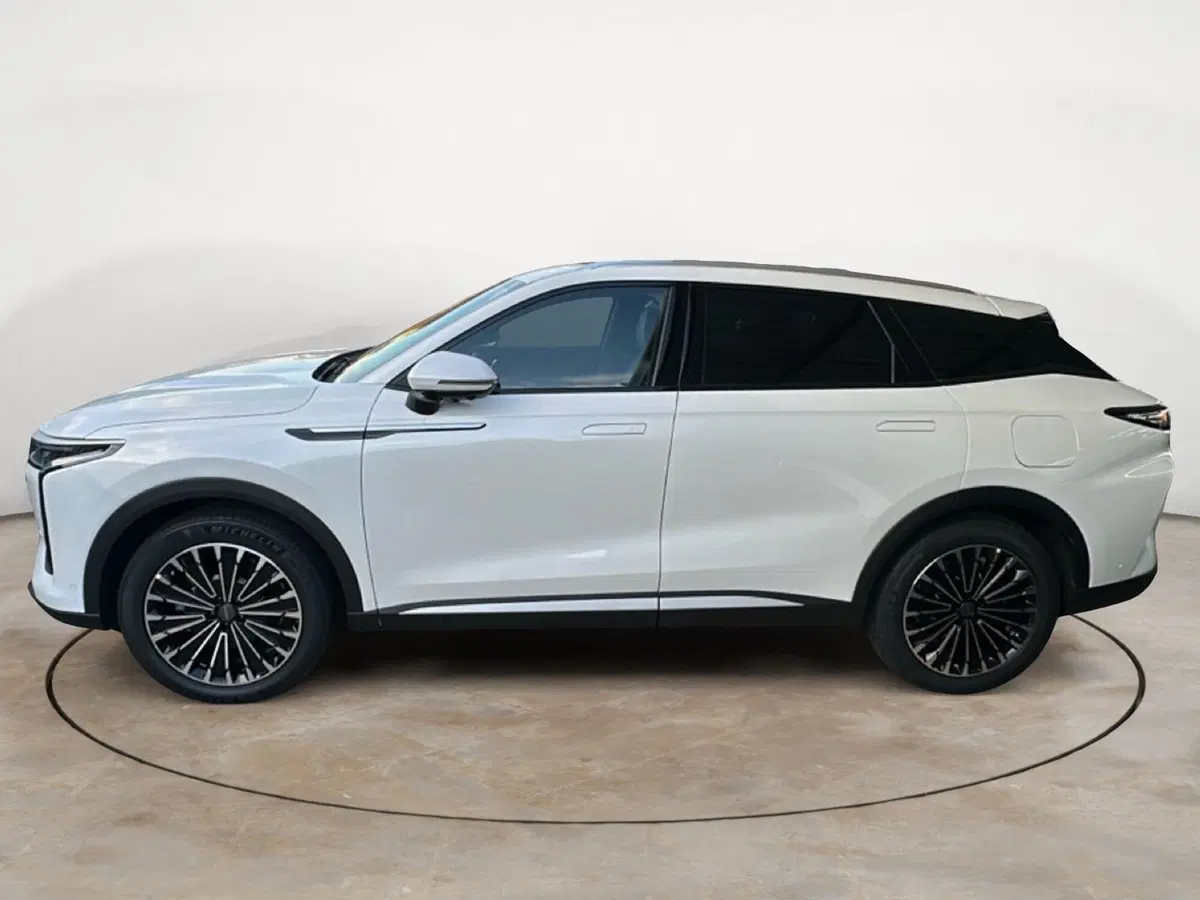 Omoda Omoda 9 SHS-P nuova a Vercelli (3)
