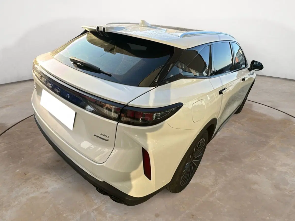 Omoda Omoda 9 SHS-P nuova a Vercelli (6)