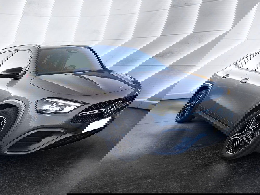 Mercedes-Benz GLA SUV usata a Salerno (7)