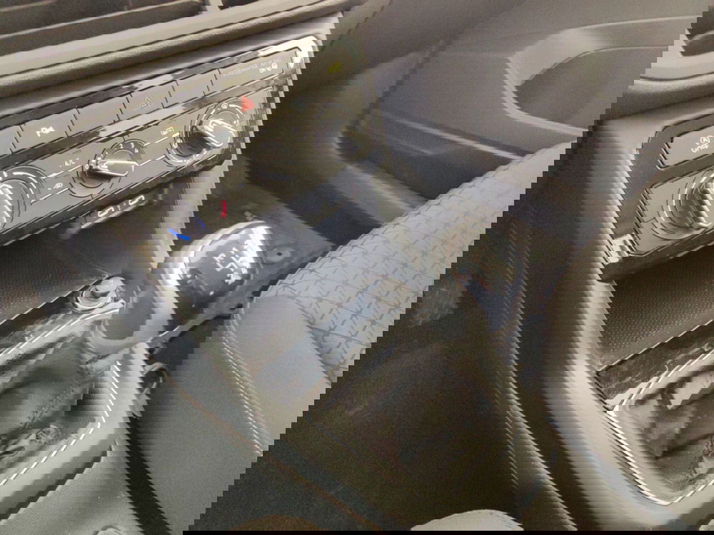 Volkswagen T-Cross usata a Massa-Carrara (11)