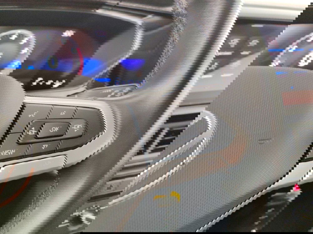 Volkswagen T-Cross usata a Massa-Carrara (13)