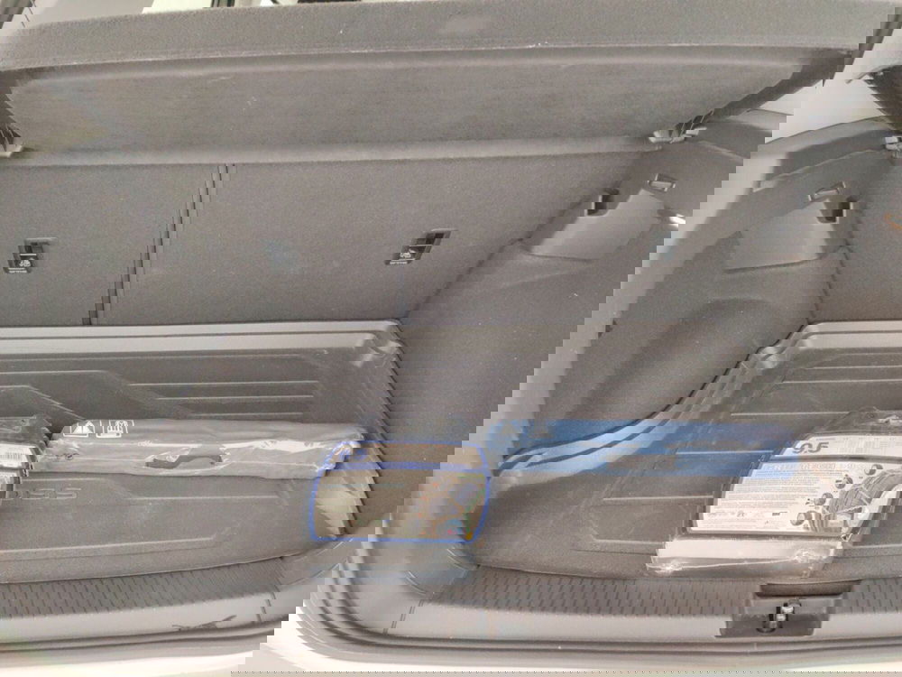 Volkswagen T-Cross usata a Massa-Carrara (16)