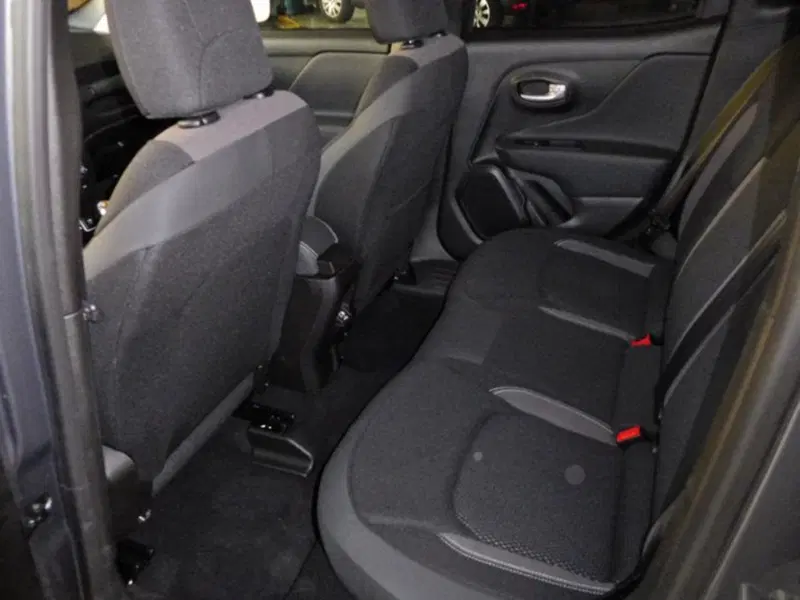 Jeep Renegade nuova a Rimini (7)