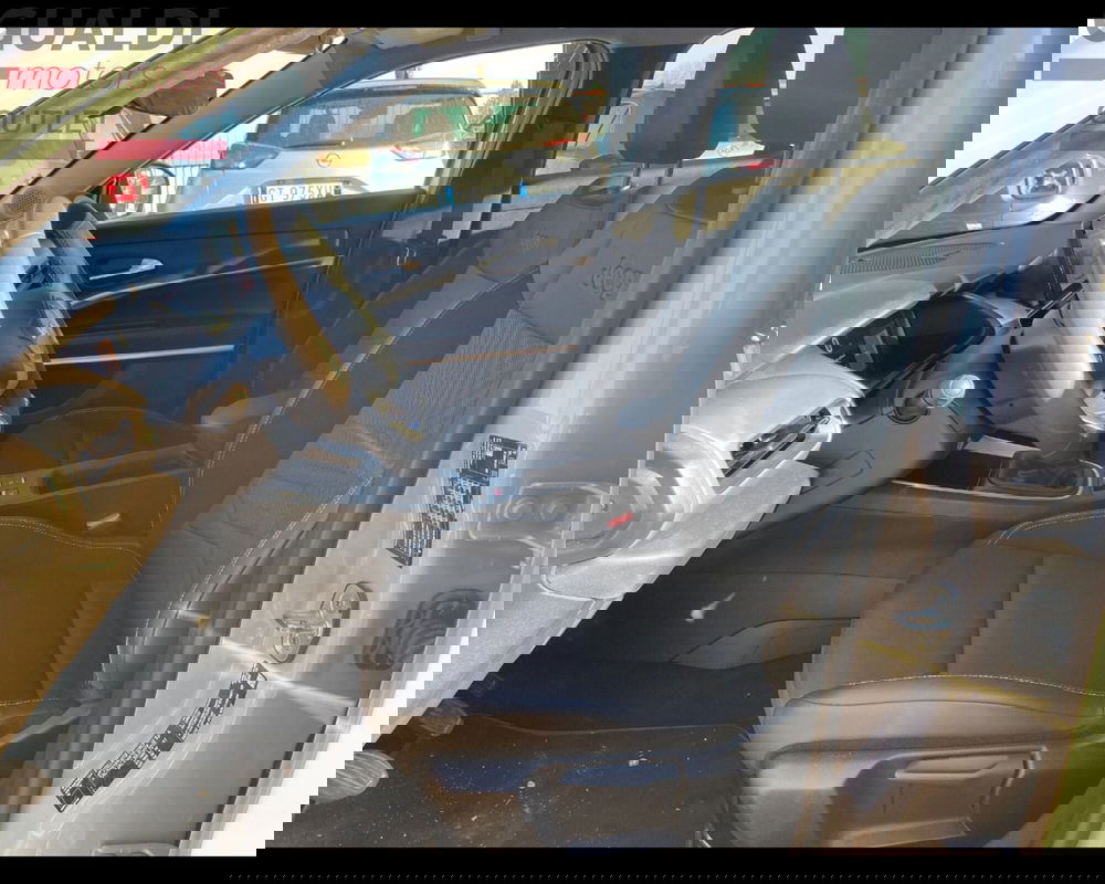 Jeep Avenger usata a Modena (16)