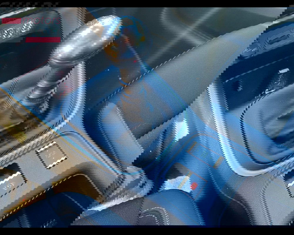 Jeep Avenger usata a Modena (9)