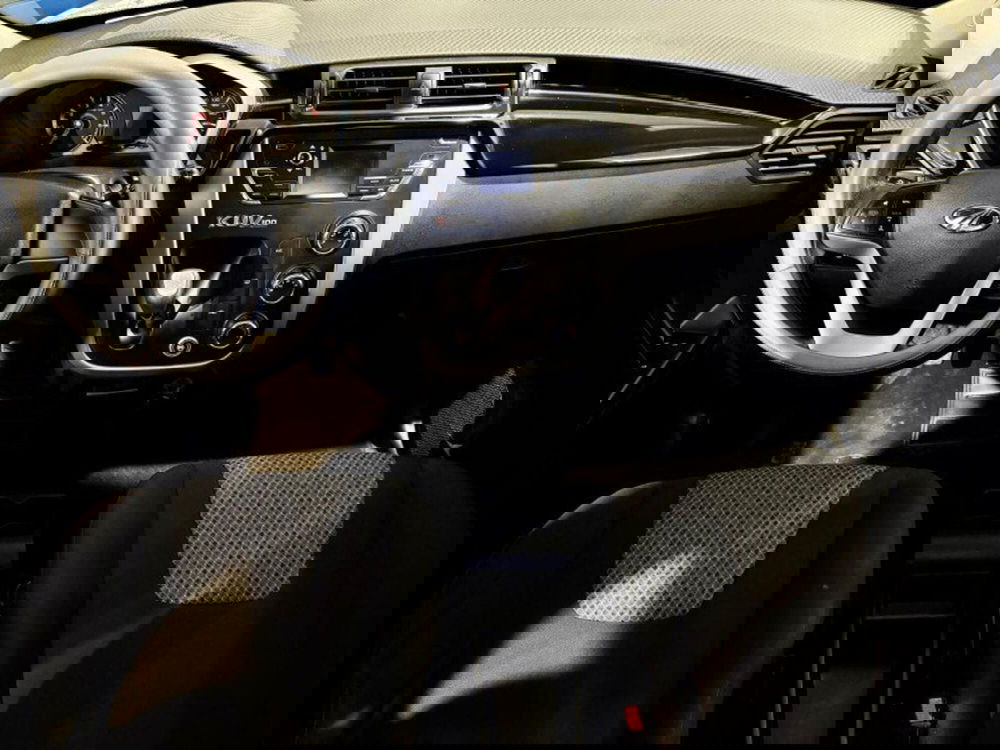 Mahindra KUV100 usata a Firenze (6)