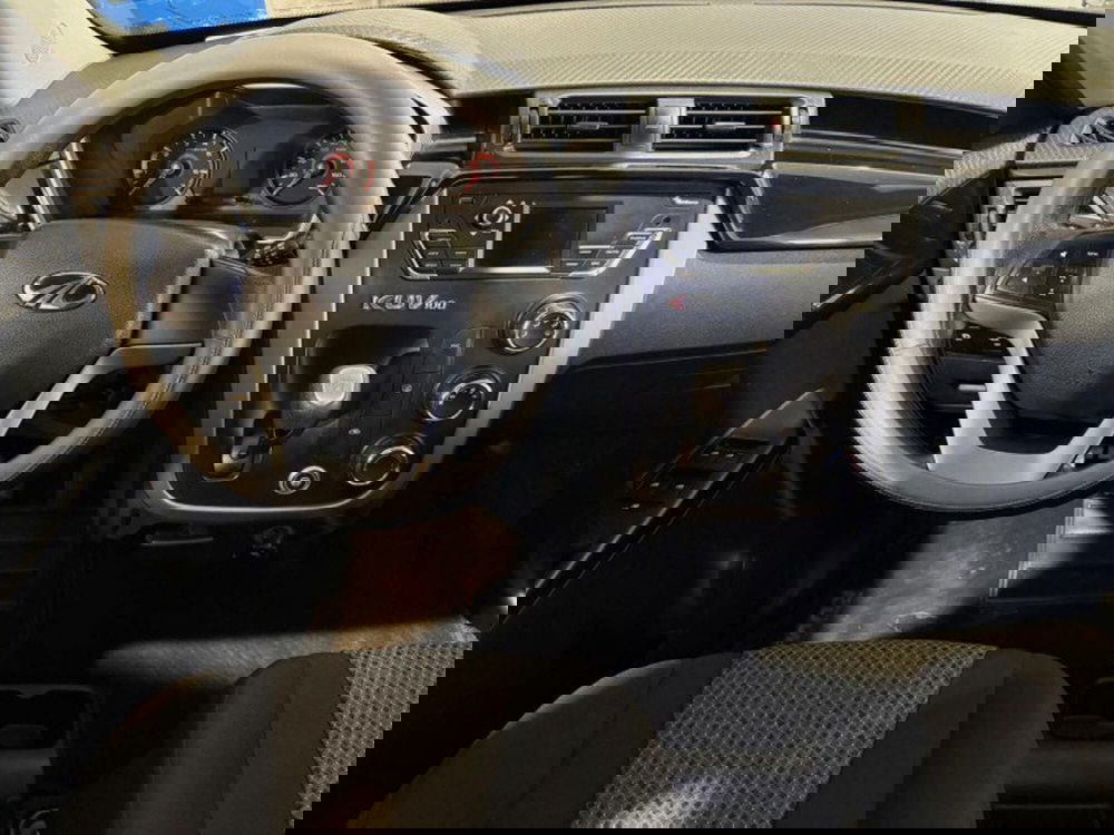 Mahindra KUV100 usata a Firenze (7)