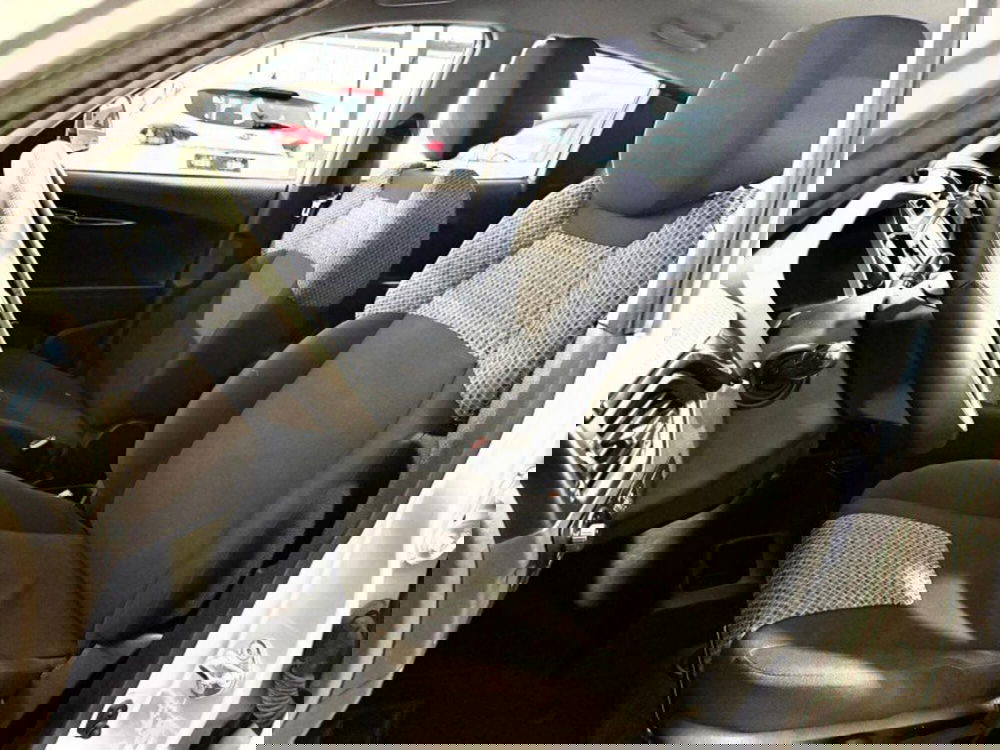 Mahindra KUV100 usata a Firenze (9)