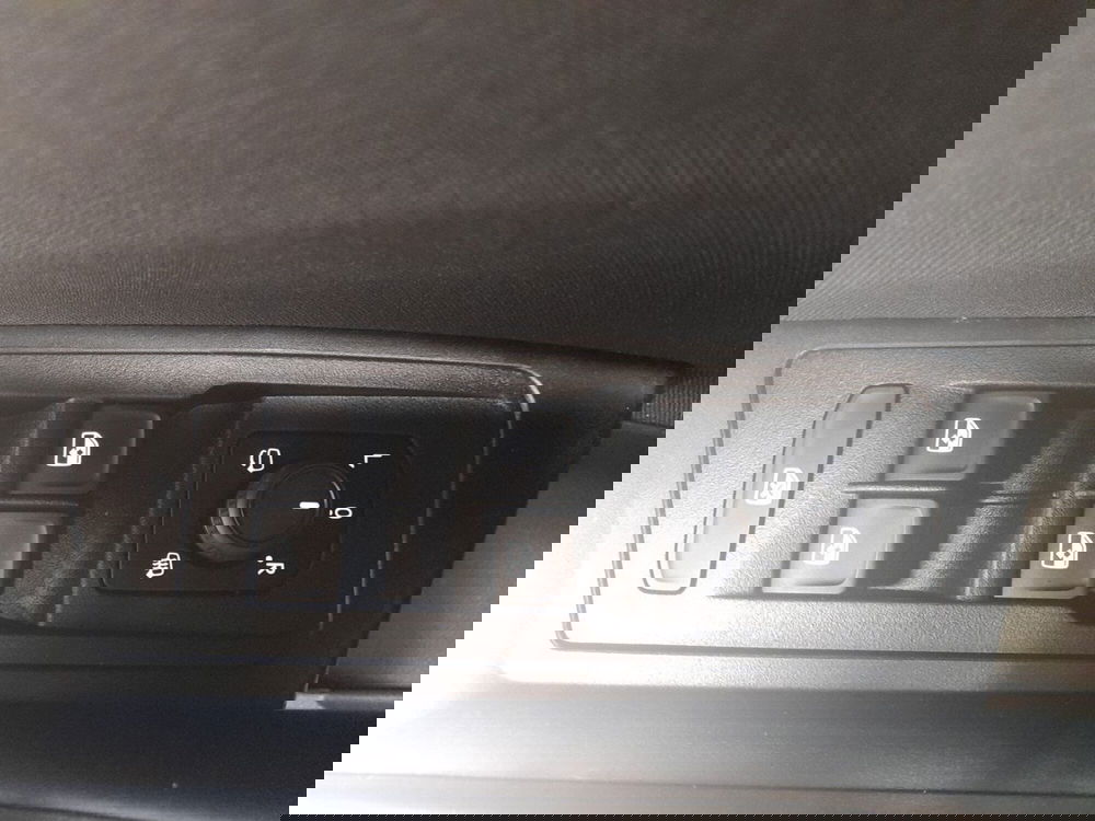 Volkswagen T-Roc usata a Bologna (9)