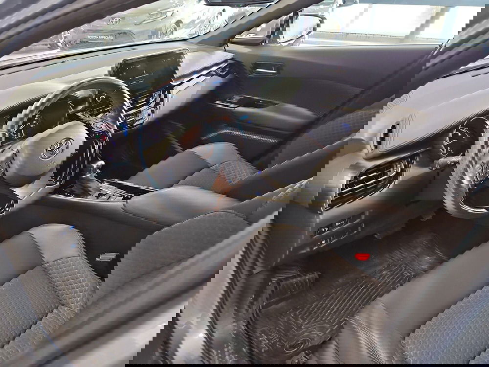 Toyota Toyota C-HR usata a Vicenza (7)